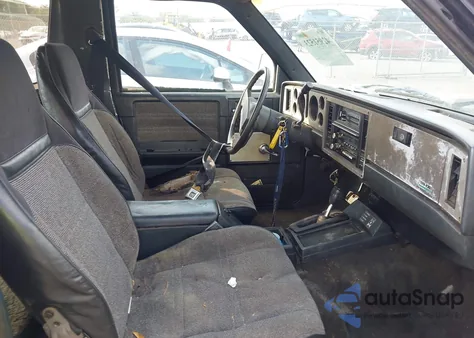 1985 Chevrolet Blazer S10 из США, поврежденный, VIN 1G8CT18B5F0117463